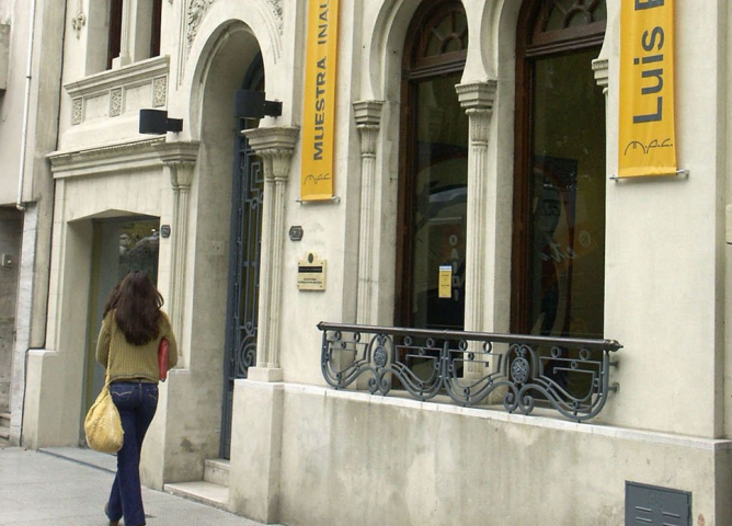 772_mac_fachada_MAC_medium